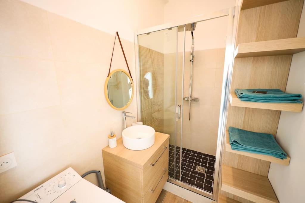 Cosy Pied A Terre Rue Corneille, Coeur Marseille, 4 Pers, 2 Ch Leilighet Eksteriør bilde