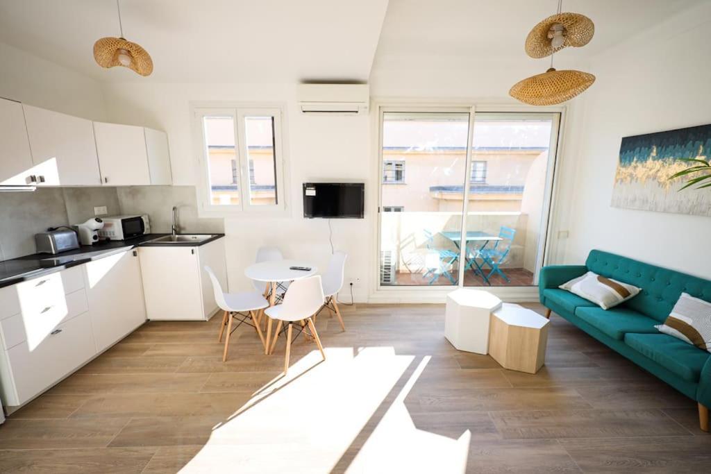 Cosy Pied A Terre Rue Corneille, Coeur Marseille, 4 Pers, 2 Ch Leilighet Eksteriør bilde
